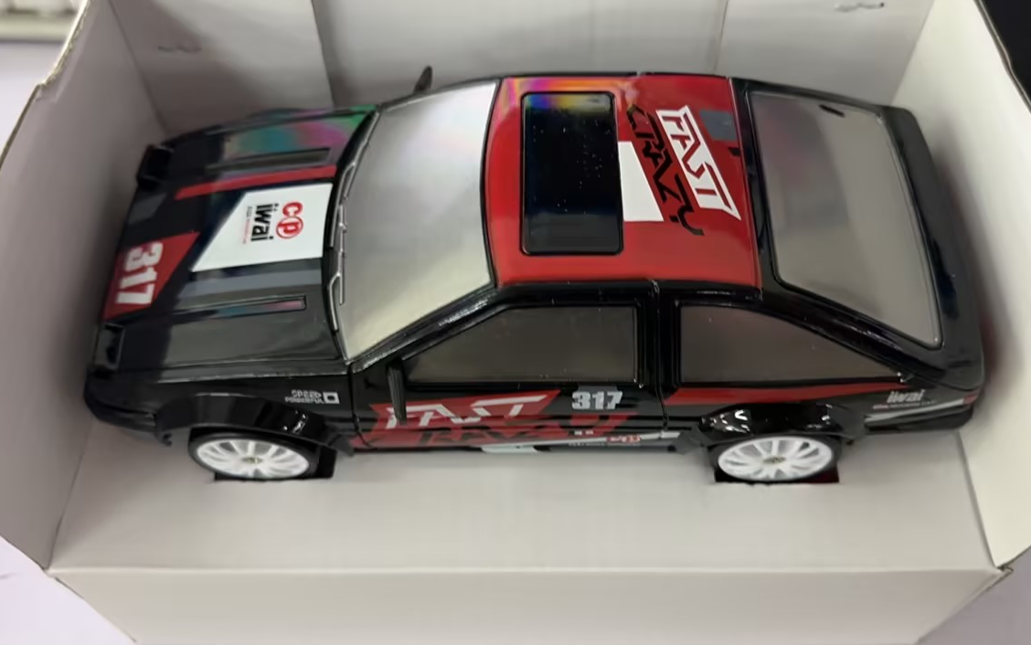 Experience Thrilling High-Speed Drifting with the 2.4G 4WD RC Drift Car - Perfect Gift for Kids!