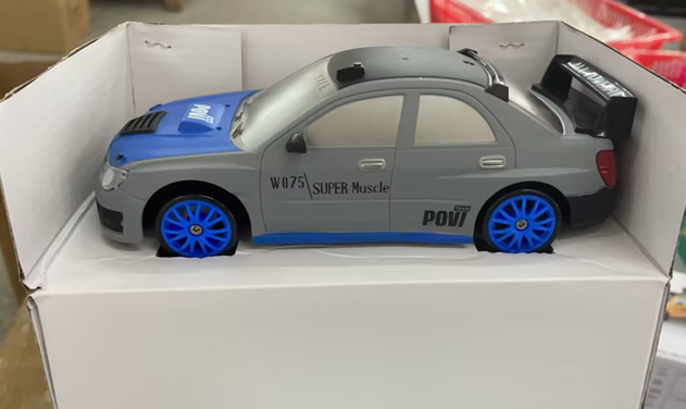 Experience Thrilling High-Speed Drifting with the 2.4G 4WD RC Drift Car - Perfect Gift for Kids!