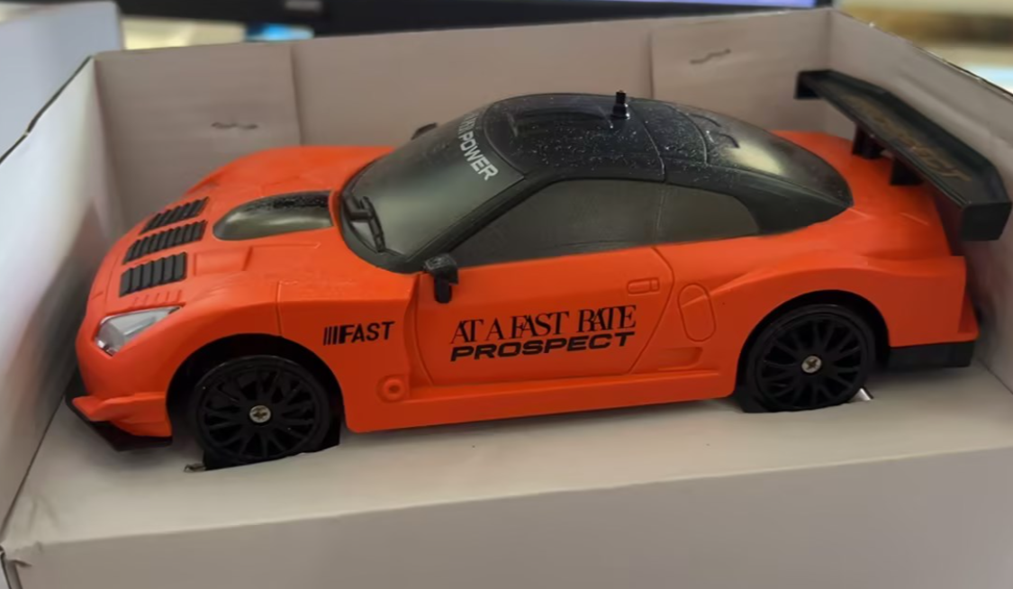 Experience Thrilling High-Speed Drifting with the 2.4G 4WD RC Drift Car - Perfect Gift for Kids!